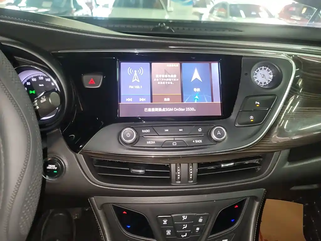 Buick Envision Plus — миниатюра 13