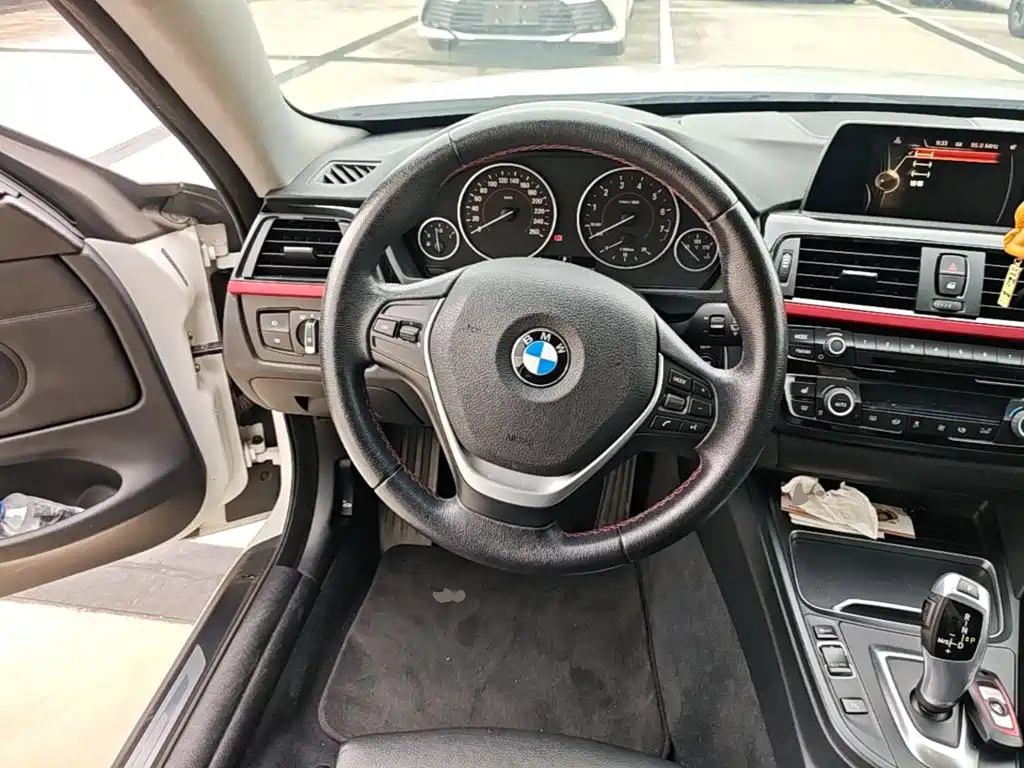 BMW 4 Series — миниатюра 15
