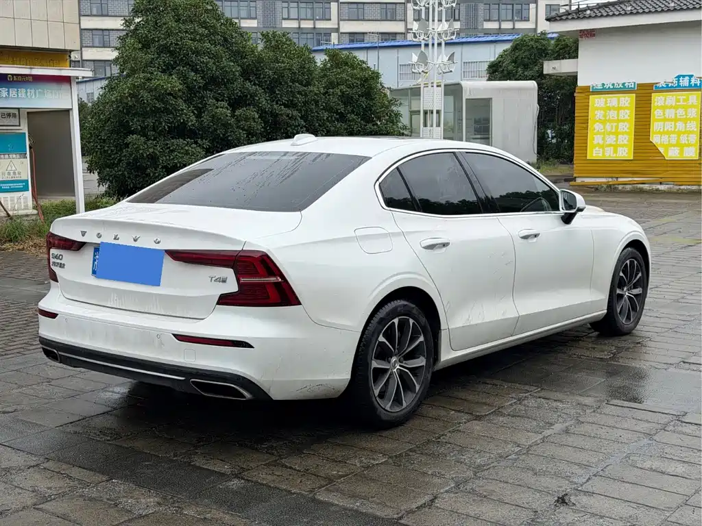 Volvo S60 — миниатюра 17