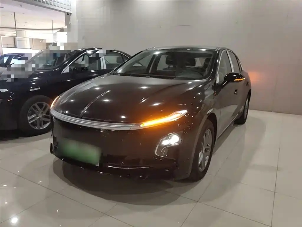 Hongqi E-QM5 2025 500km