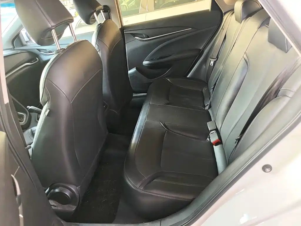 Buick Excelle — миниатюра 17