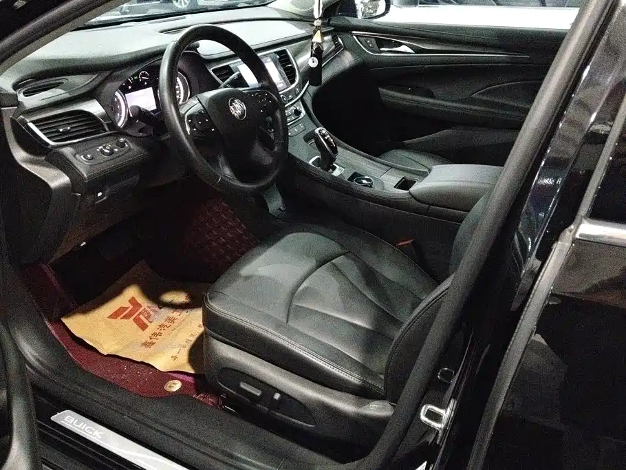 Buick LaCrosse — миниатюра 9