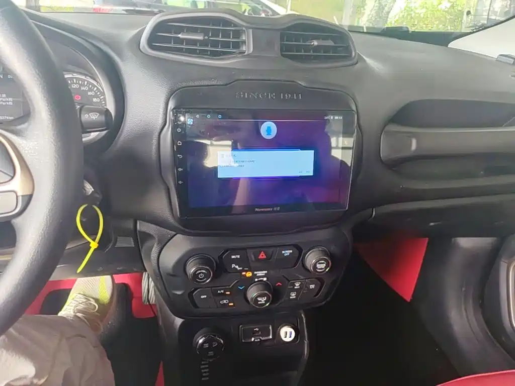 Jeep Renegade — миниатюра 13
