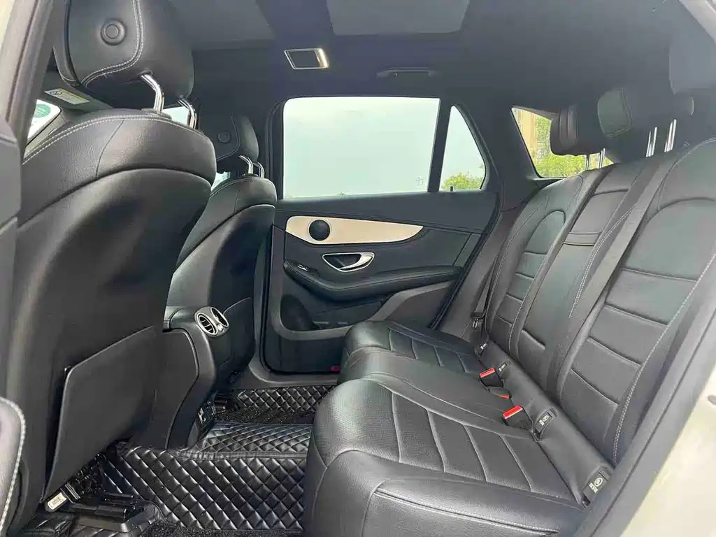 Mercedes-Benz GLC — миниатюра 10