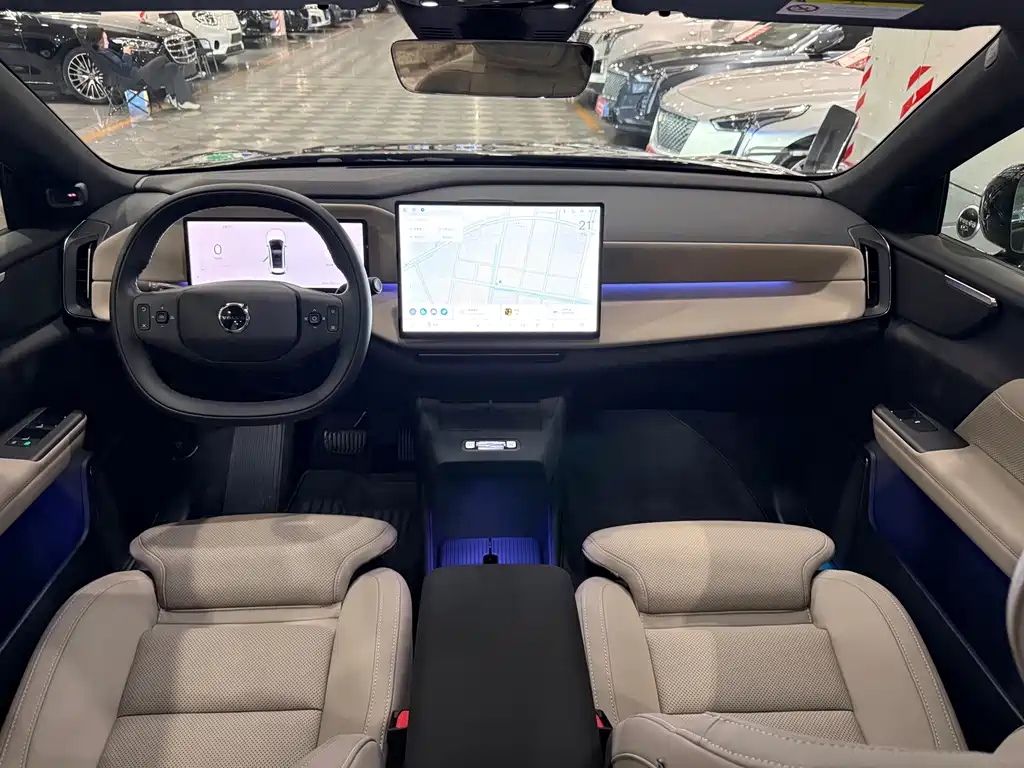 Volvo XC70 PHEV — миниатюра 14