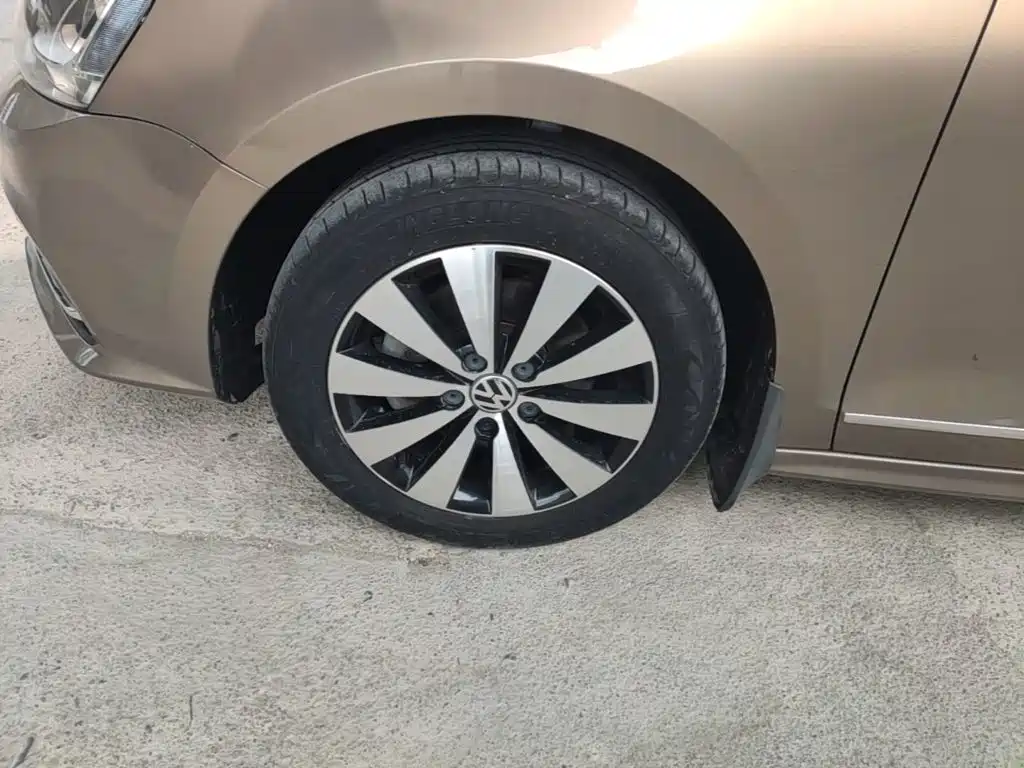 Volkswagen Sagitar — миниатюра 23