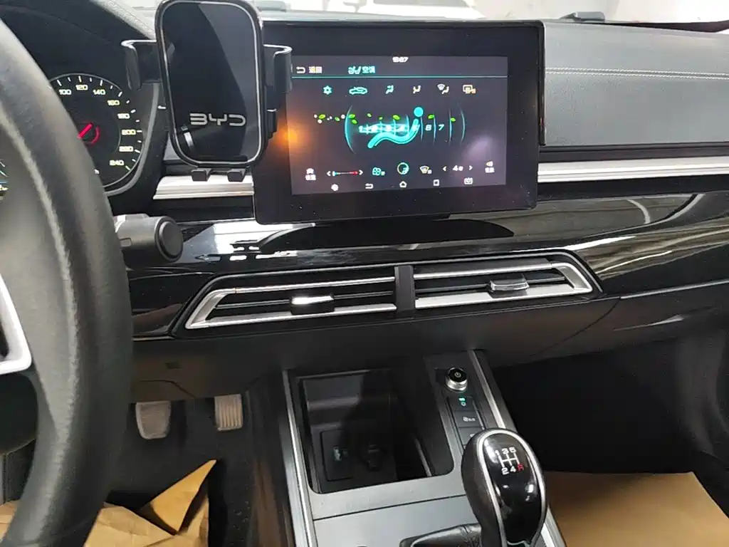 BYD Qin — миниатюра 20