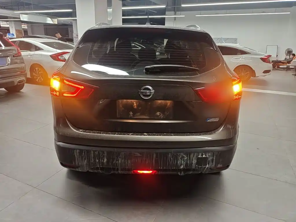 Nissan Qashqai — миниатюра 6