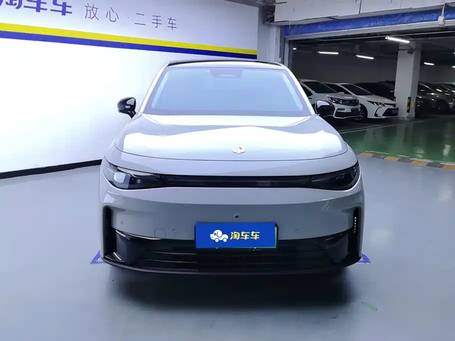 Leapmotor Leapmotor C10 — миниатюра 2