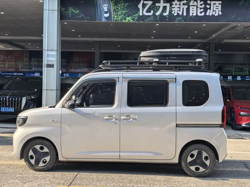 Wuling Zhiguang EV — миниатюра 3