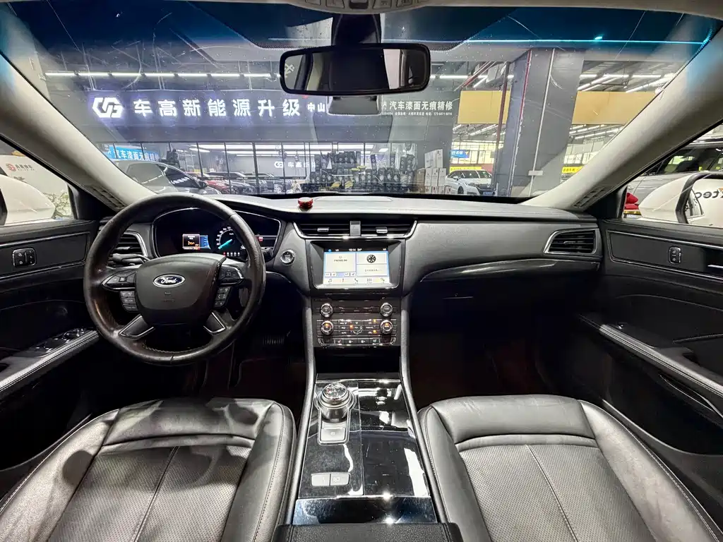 Ford Taurus — миниатюра 10