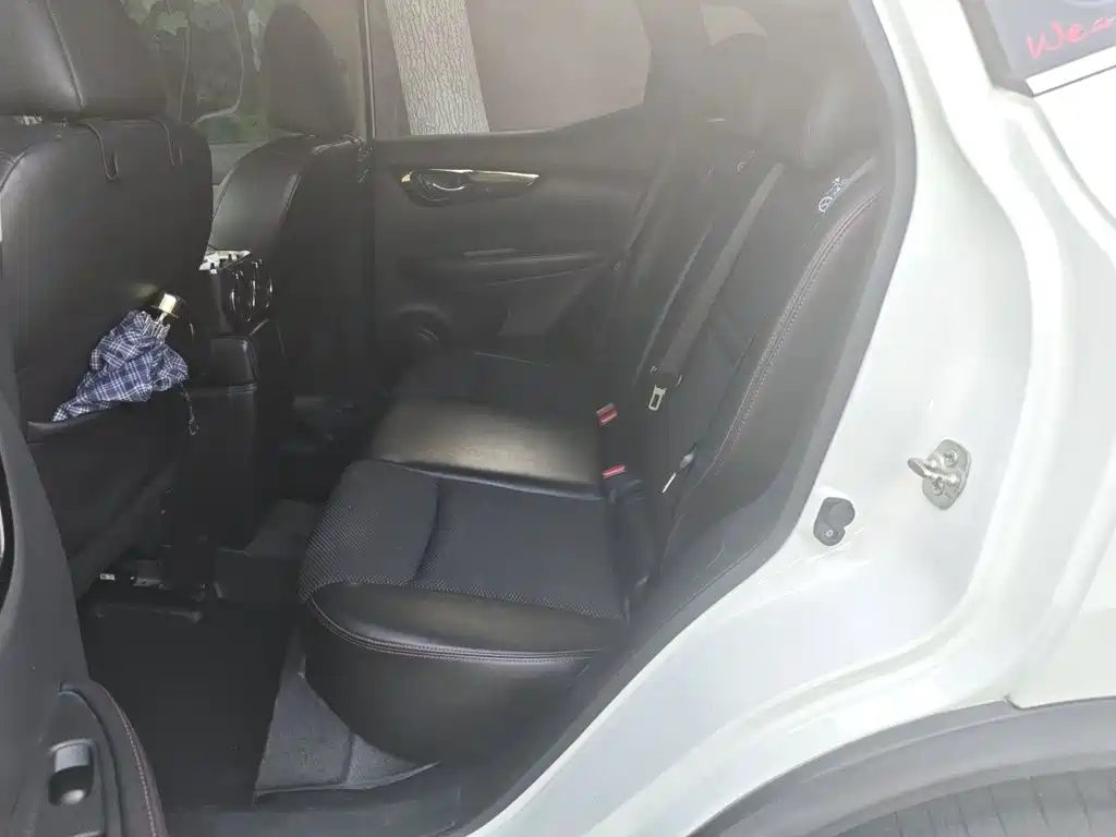 Nissan Qashqai — миниатюра 14