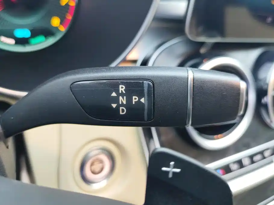 Mercedes-Benz C-Class — миниатюра 16