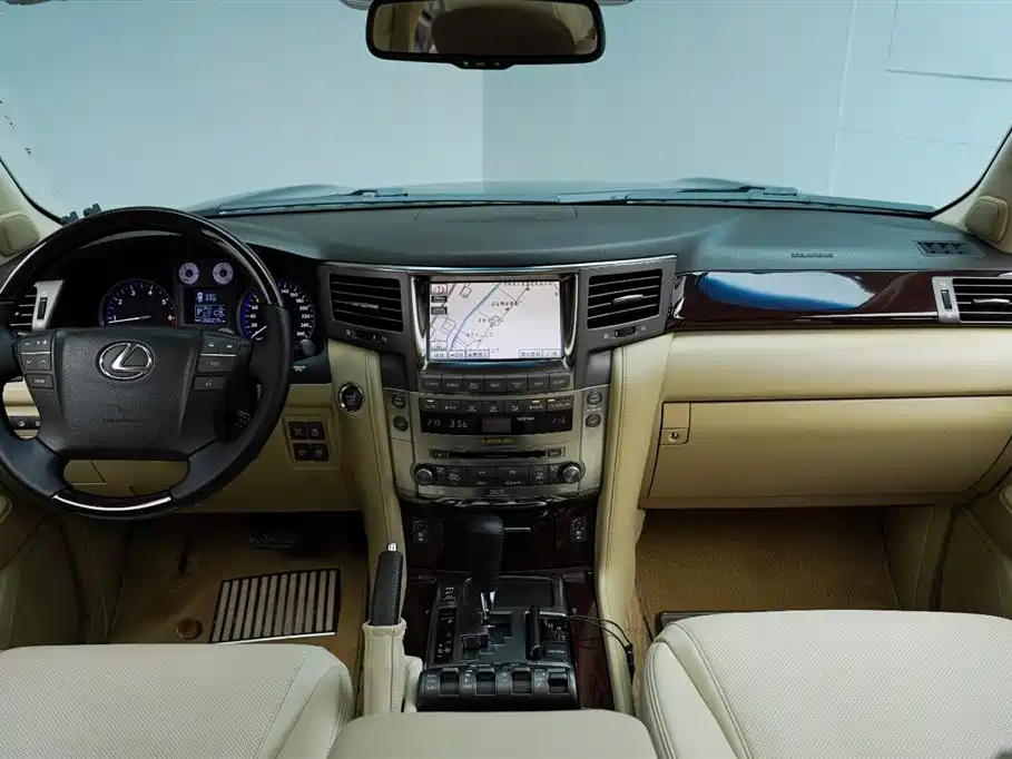 Lexus LX 2009 570