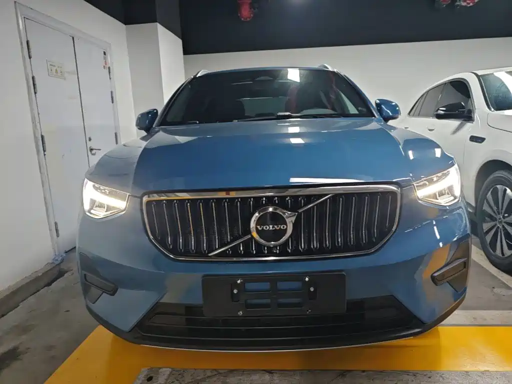 Volvo XC40 — миниатюра 3