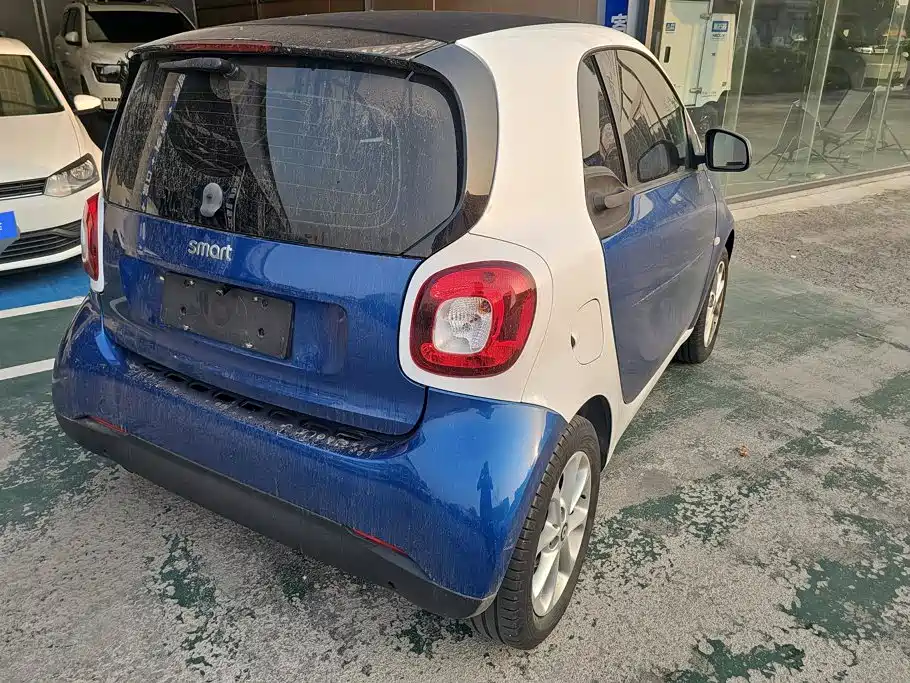 smart Smart Fortwo — миниатюра 3