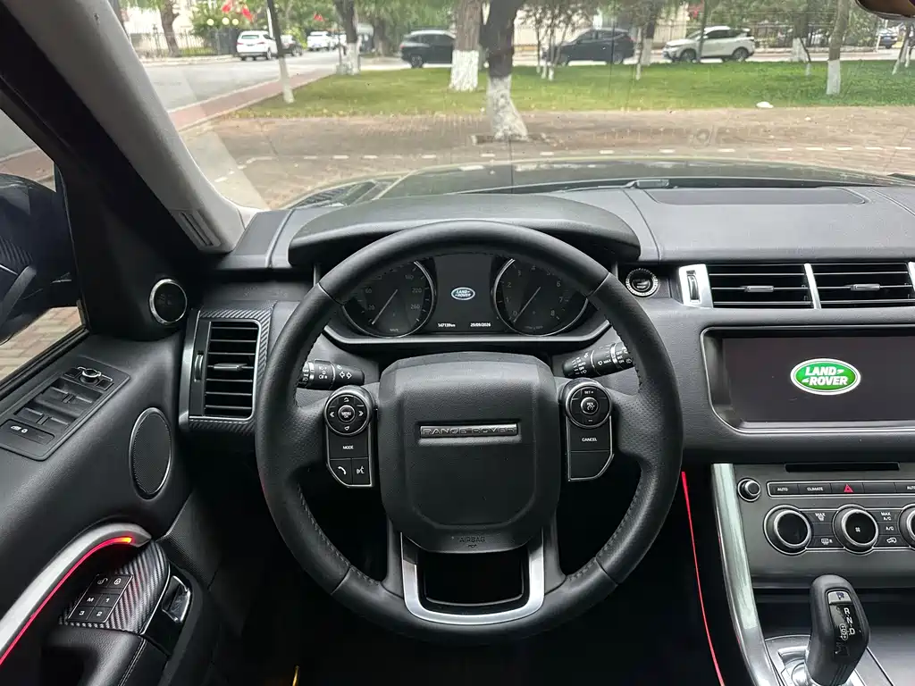 Land Rover Sport — миниатюра 26