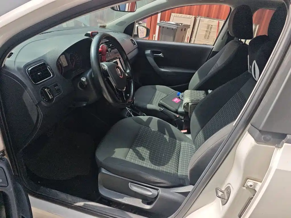 Volkswagen Polo — миниатюра 16