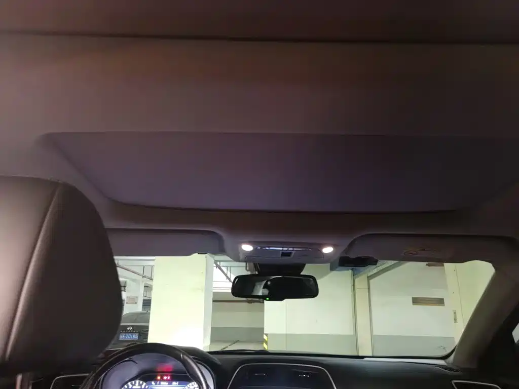 Nissan Cima — миниатюра 9