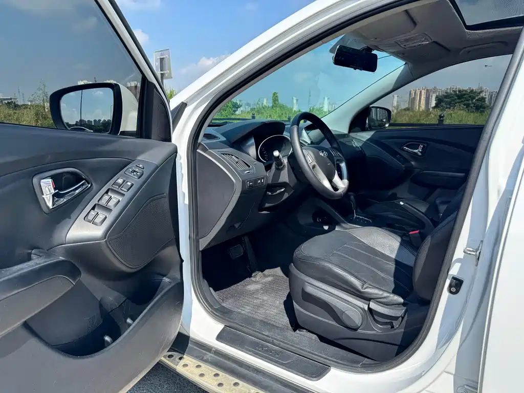 Hyundai ix35 — миниатюра 5