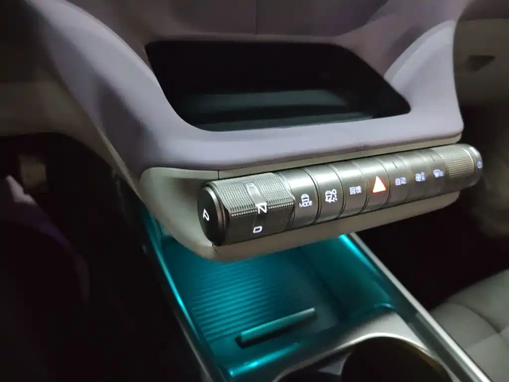 BYD Dolphin — миниатюра 14