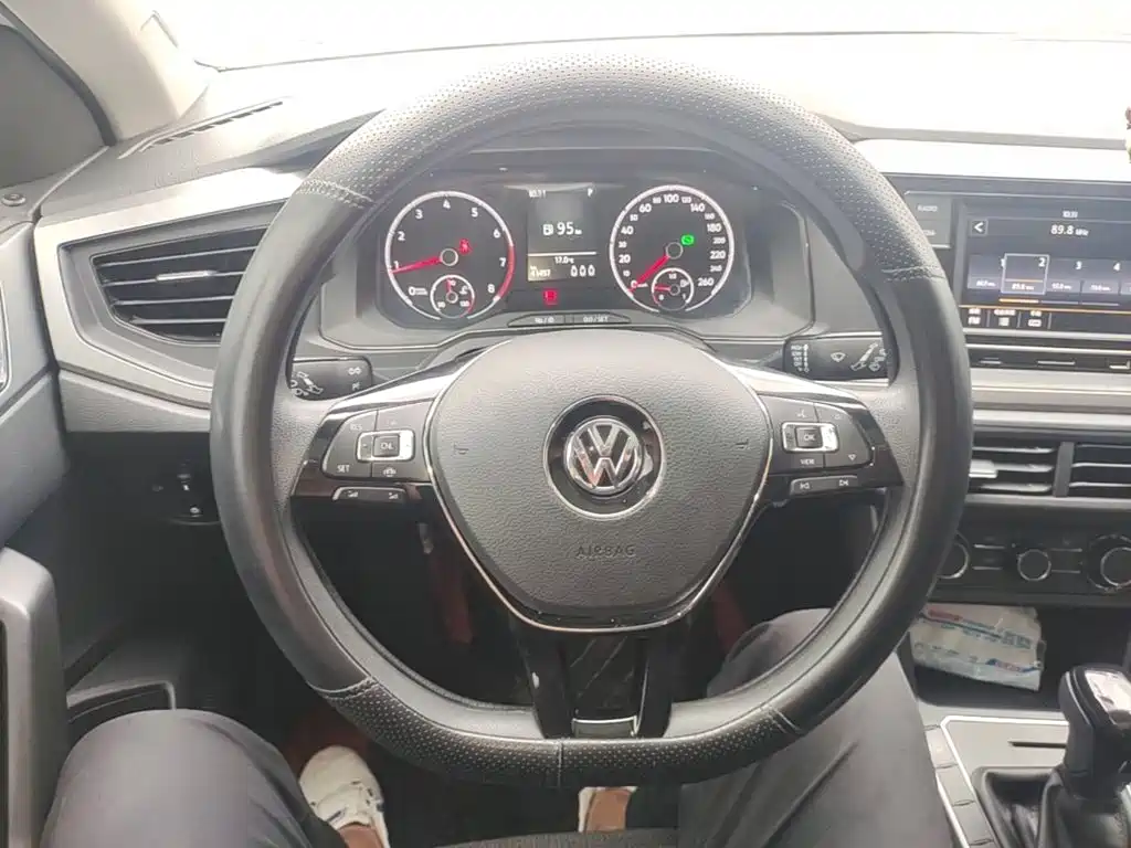 Volkswagen Polo — миниатюра 11