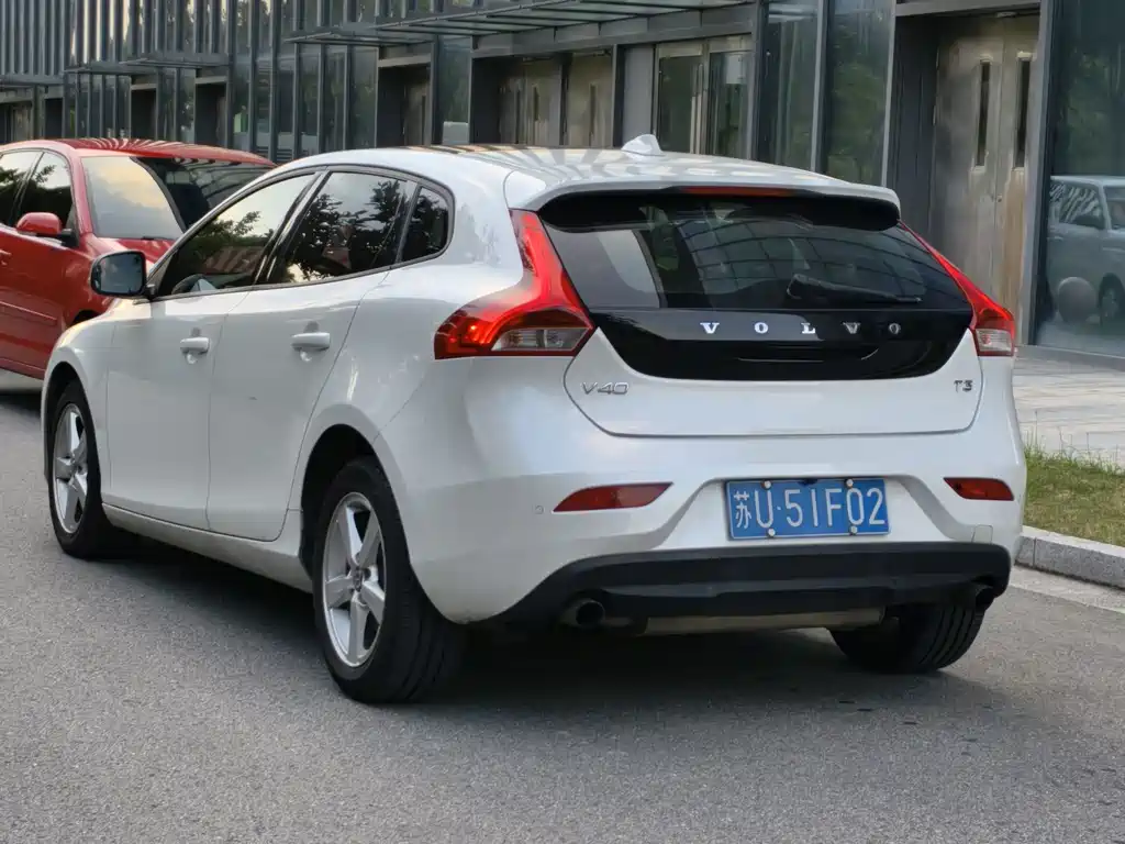 Volvo V40 — миниатюра 4