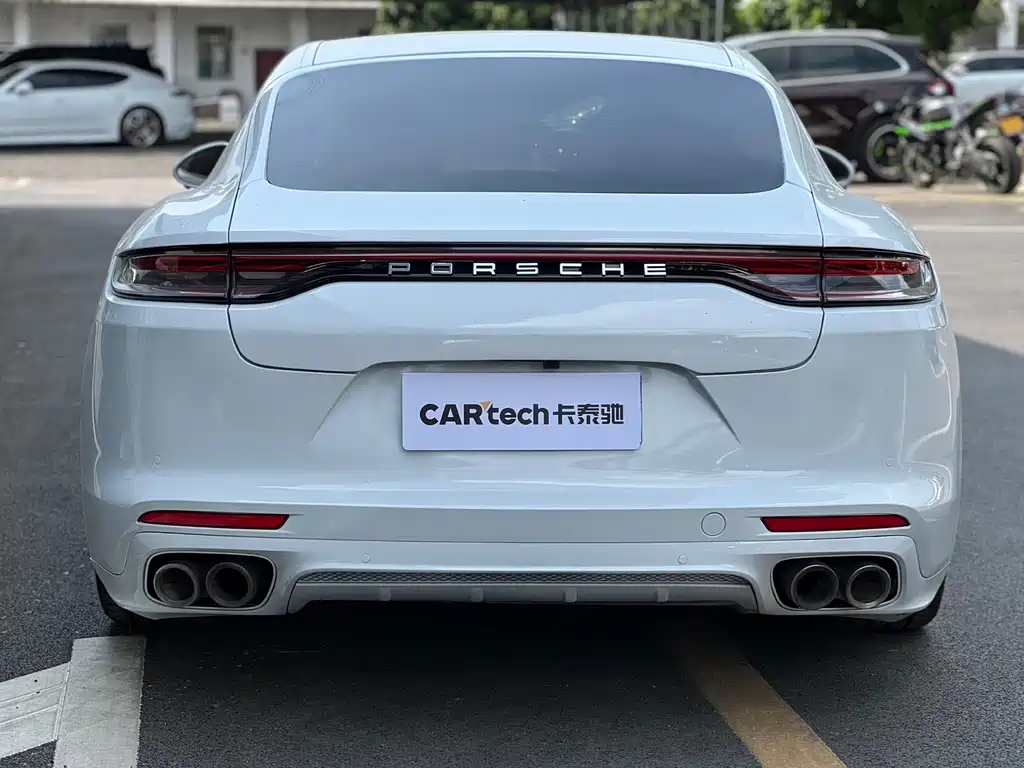 Porsche Panamera 2010 Panamera 4 3.6L