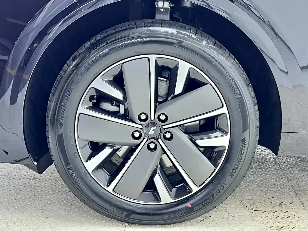 Li Auto Li L6 — миниатюра 13