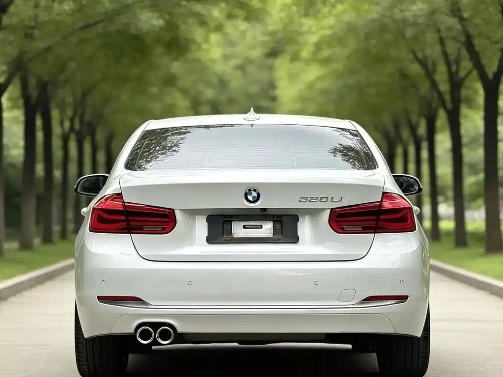 BMW 3 Series — миниатюра 8