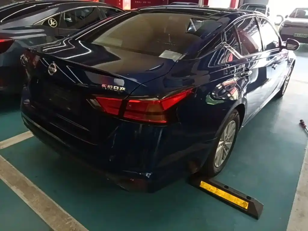 Nissan Teana — миниатюра 7