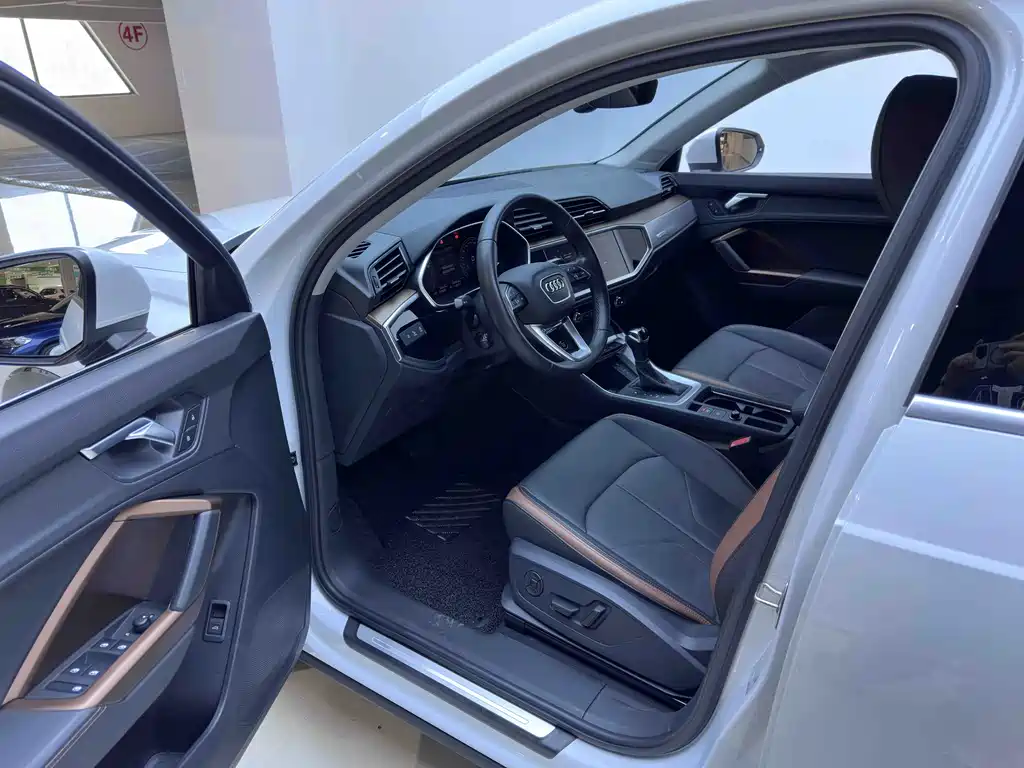Audi Q3 — миниатюра 13