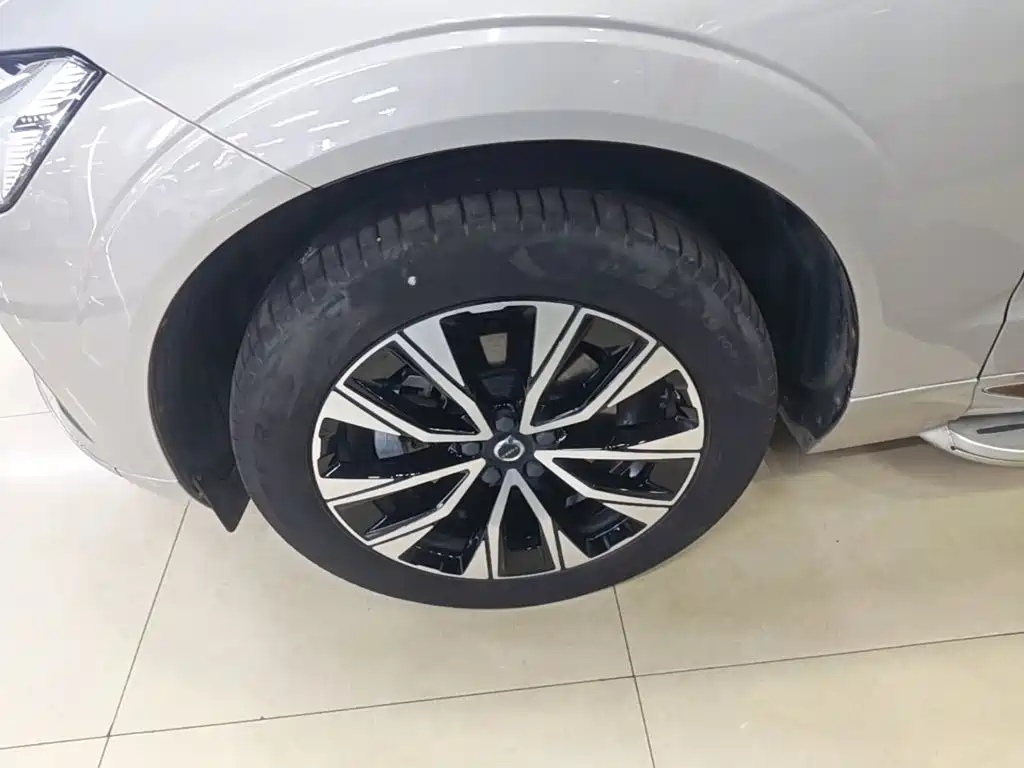 Volvo XC60 — миниатюра 23