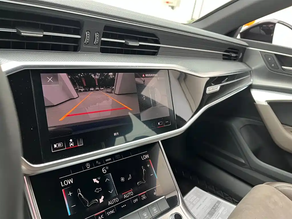Audi A7L — миниатюра 10
