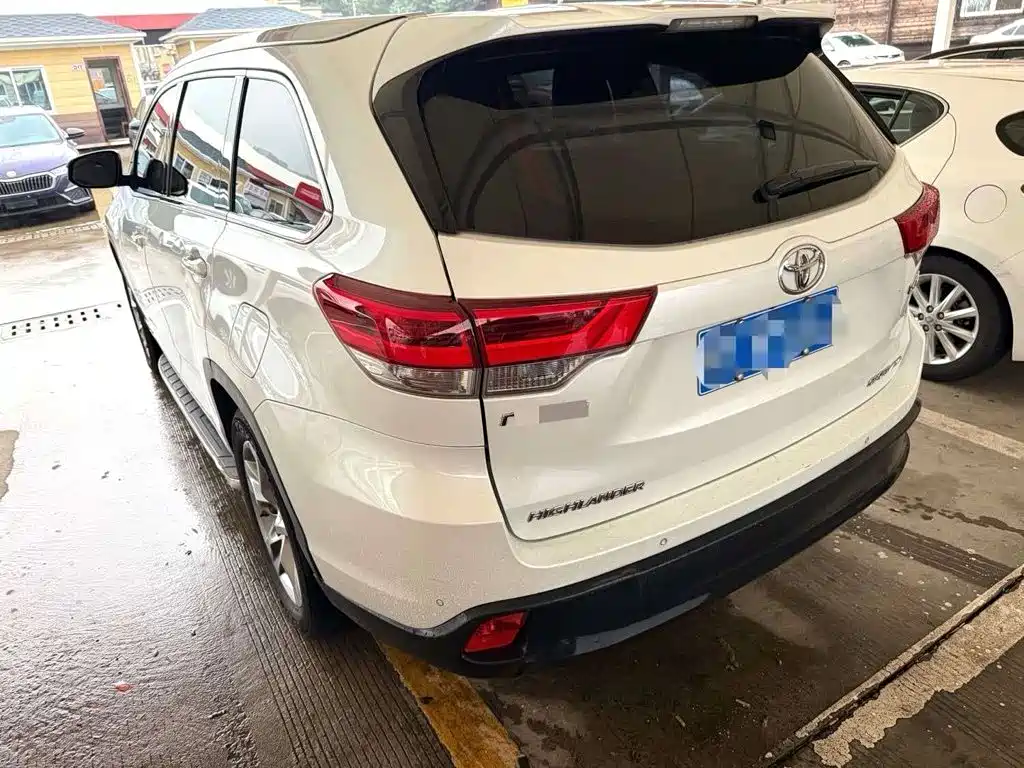 Toyota Highlander — миниатюра 5