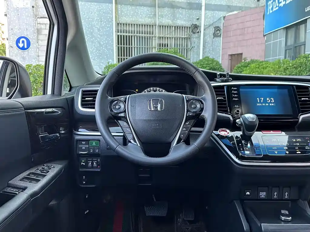 Honda Odyssey — миниатюра 4
