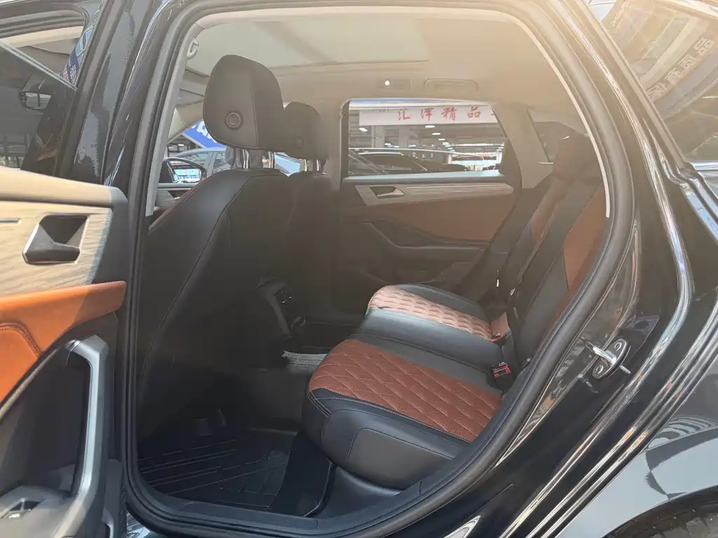 Volkswagen Sagitar — миниатюра 10