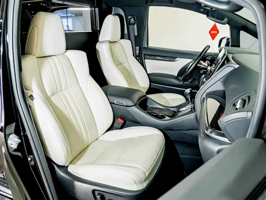 Lexus LM — миниатюра 23