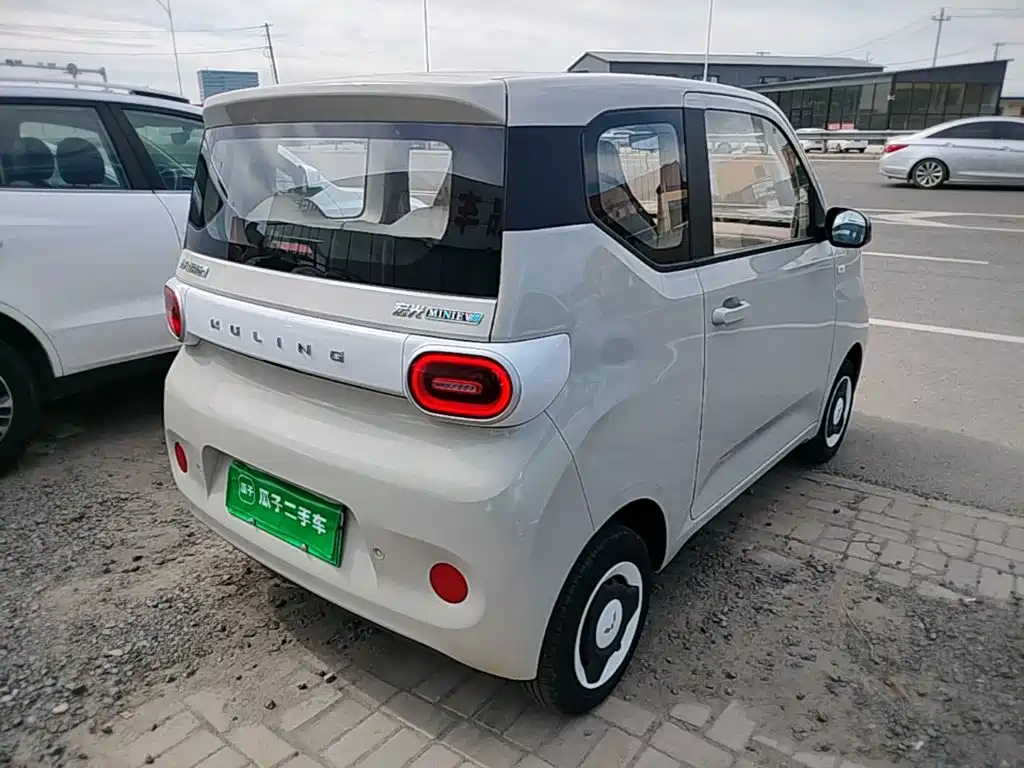 Wuling MINIEV — миниатюра 7