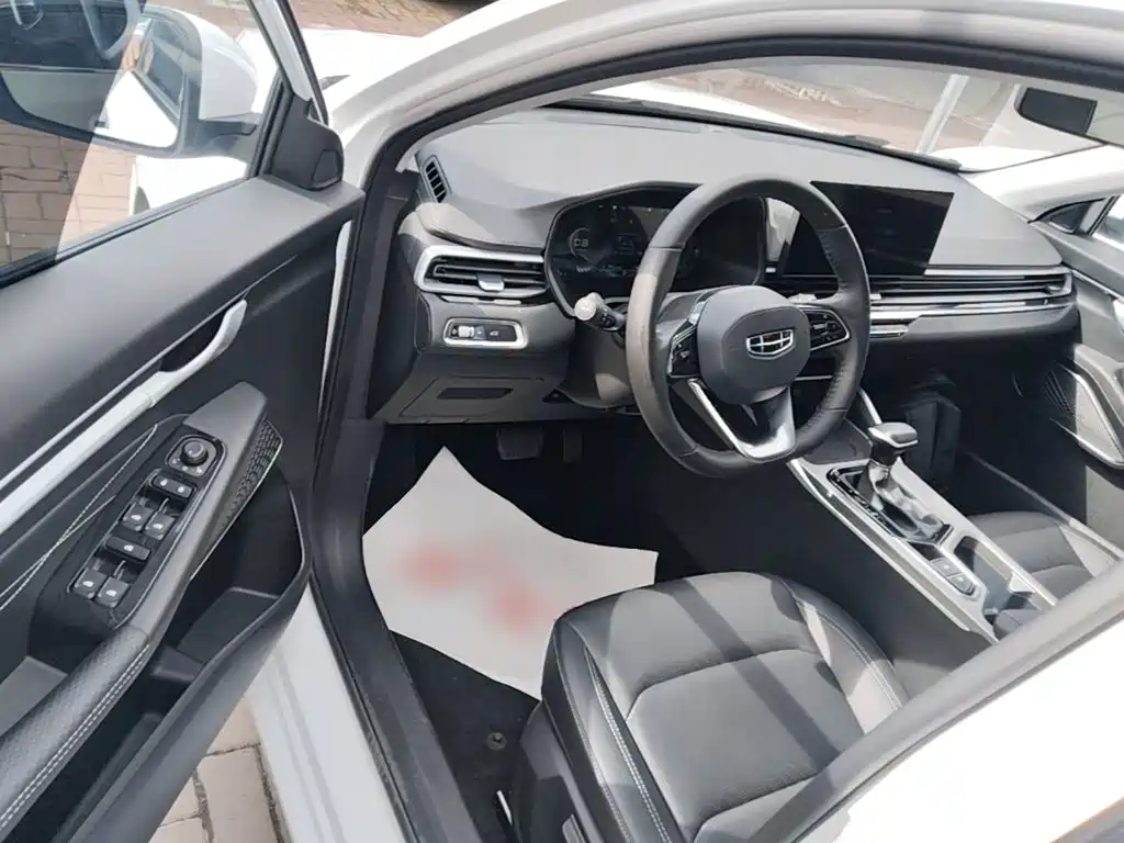 Geely Emgrand — миниатюра 16