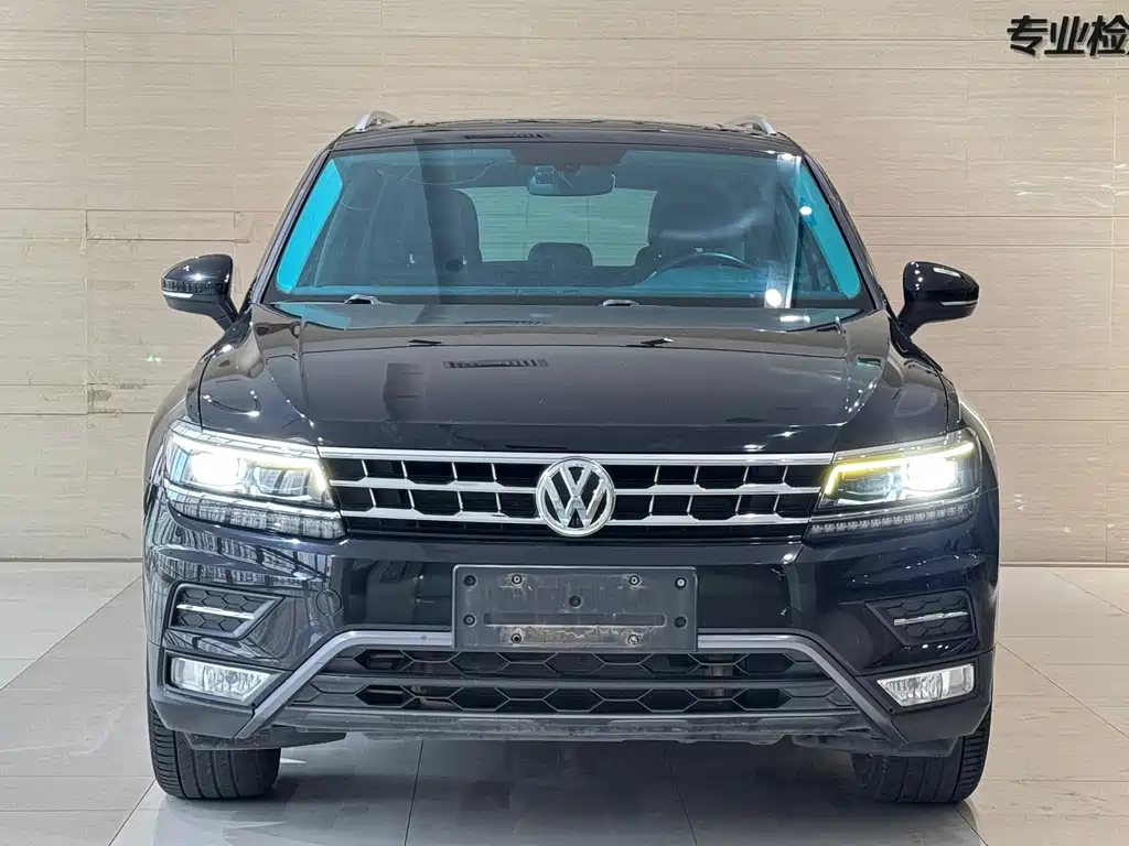Volkswagen Tiguan L — миниатюра 2