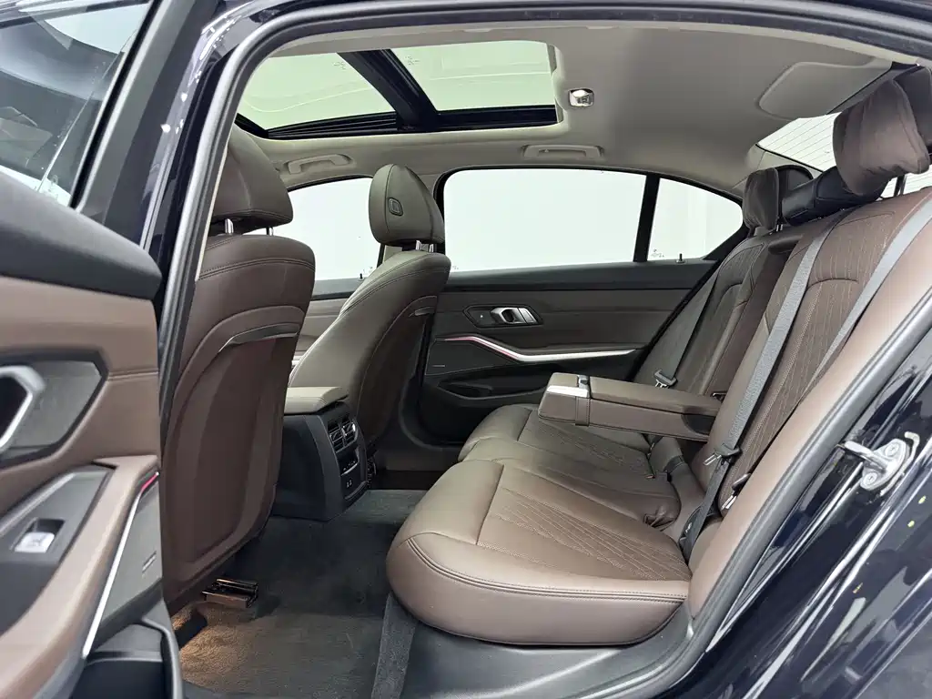 BMW 3 Series — миниатюра 26