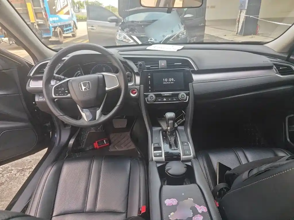 Honda Civic — миниатюра 10