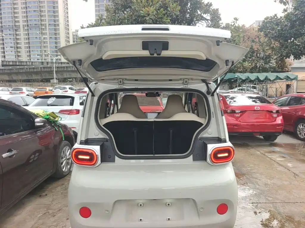 Wuling MINIEV — миниатюра 19