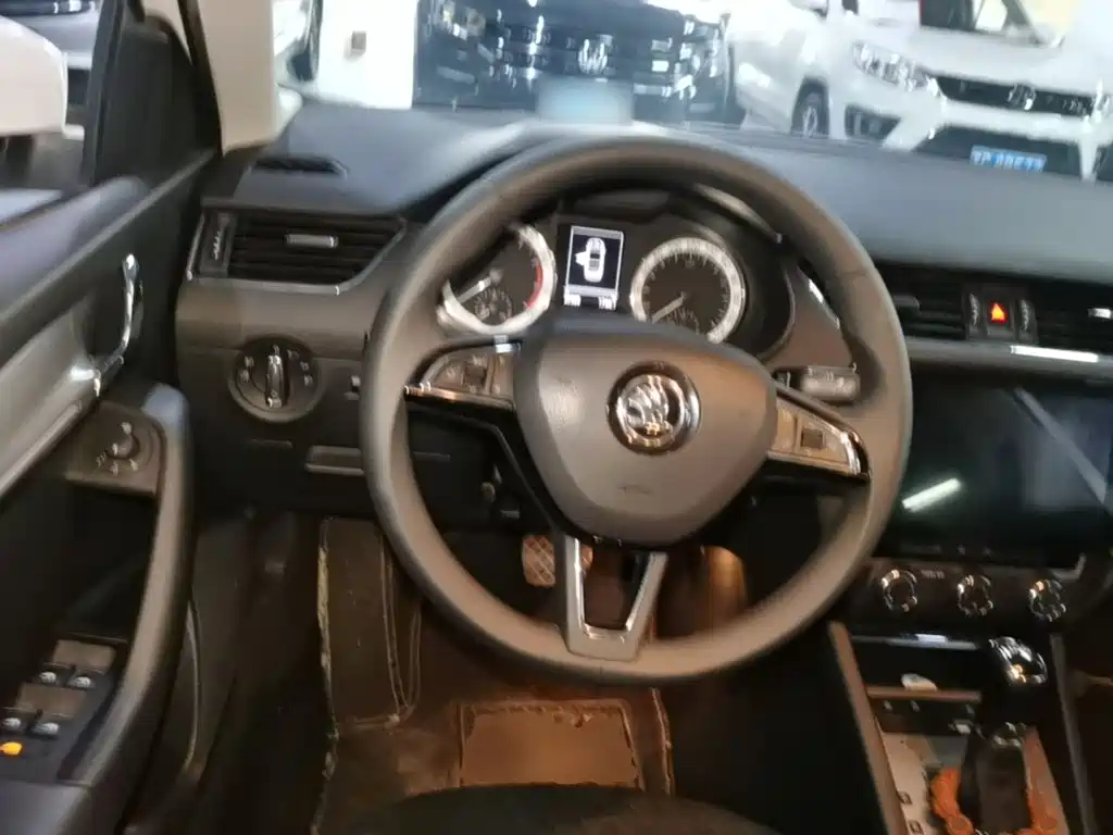 Skoda Octavia — миниатюра 11