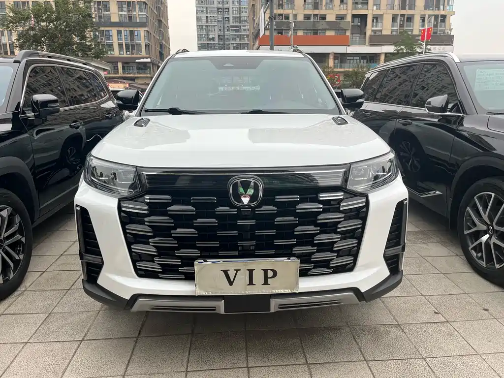 Changan CS95 — миниатюра 2