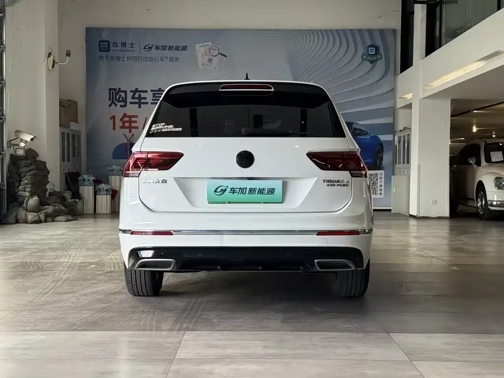 Volkswagen Tiguan L PHEV — миниатюра 9