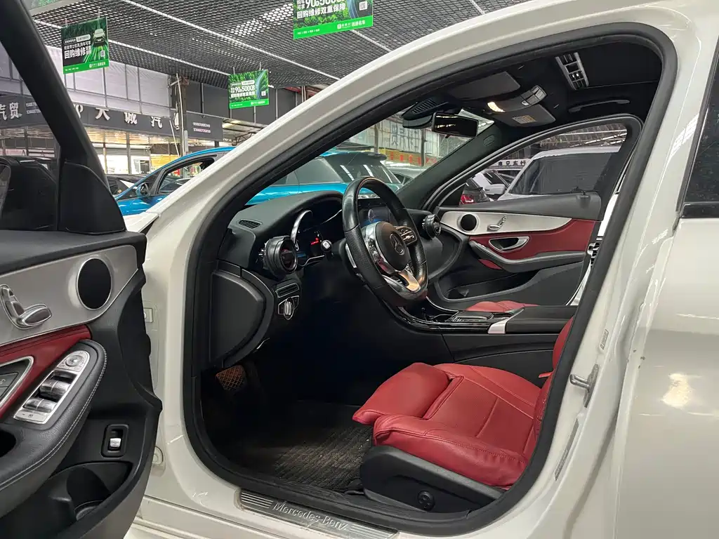 Mercedes-Benz C-Class — миниатюра 7