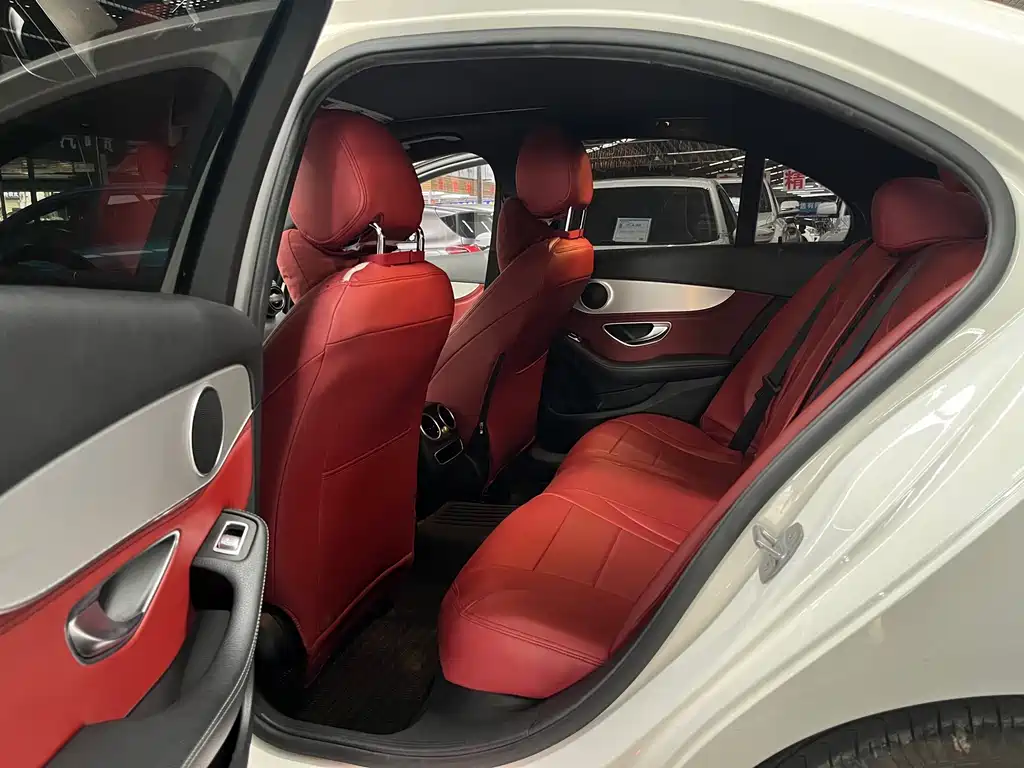 Mercedes-Benz C-Class — миниатюра 9