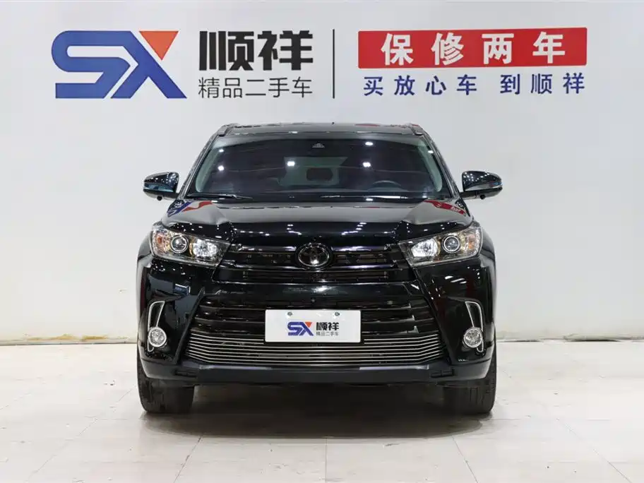 TOYOTA HIGHLANDER
